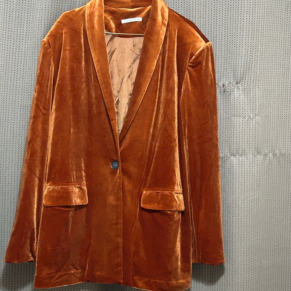 Staccato Velvet Blazer in warm orange